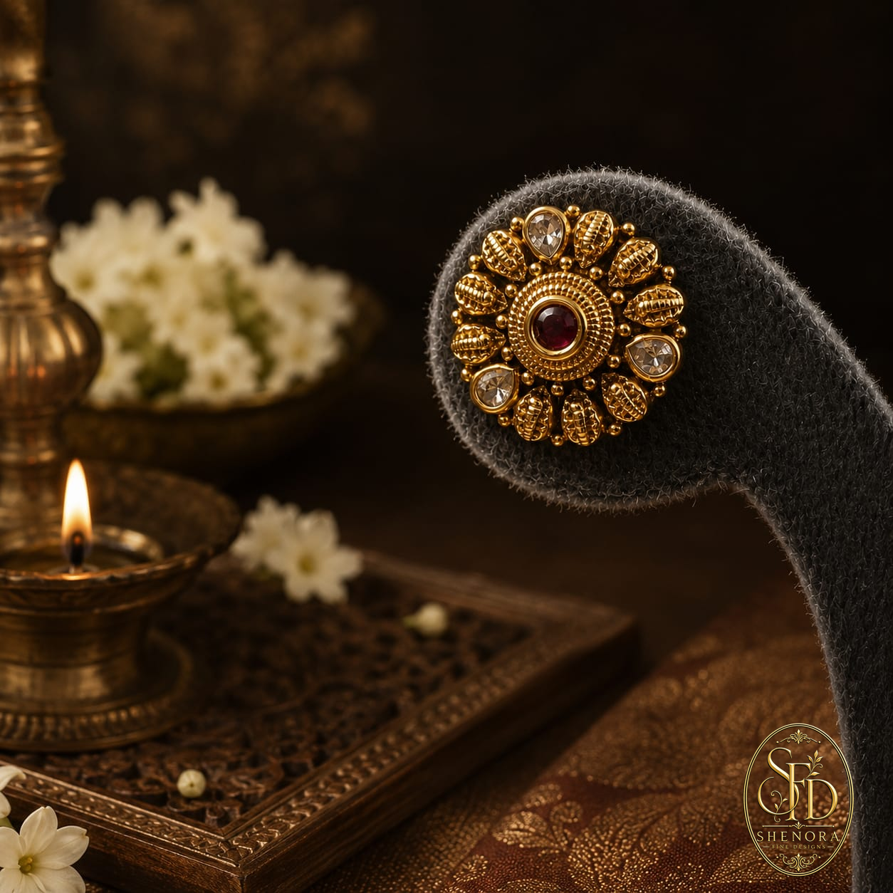 Gold Finish Stud -E0037